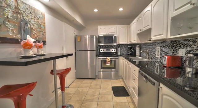 Апартаменты с балконом и с видом на океан Hollywood apartment by the sea