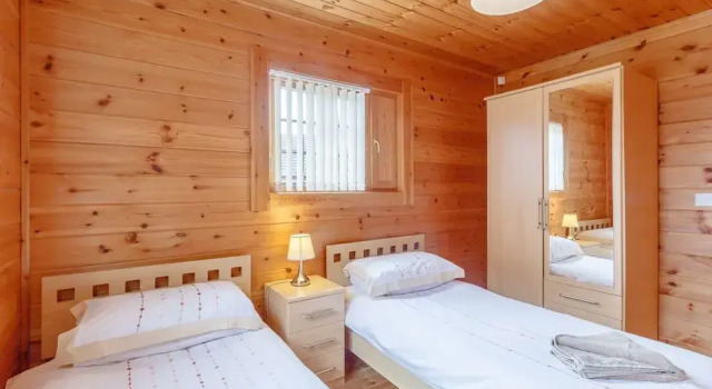 Коттедж с балконом Jamaal Lodge