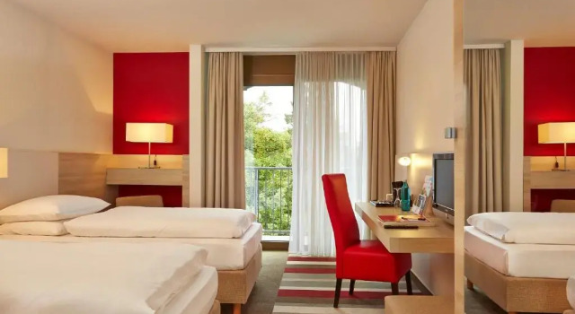 Двухместный номер Comfort H+ Hotel Bad Soden