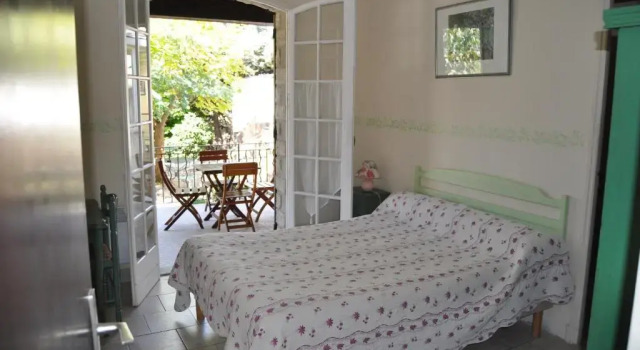 Семейный номер Standard Hôtel La Garrigue & Bar Le Perchoir