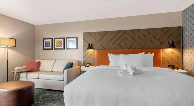 Clarion Inn Nashua, Забронировать Отель Нашуа Нью-Гемпшир
