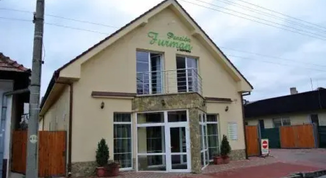 Penzión Furman u Hoffera, Rezervovat Hotel Hotely v Nitriansky kraj s parkováním, Parkování