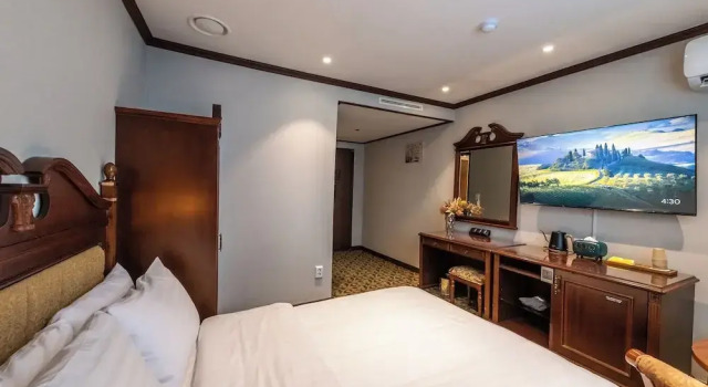 Newchonji Tourist Hotel, Rezervați Hotel Jung-Gu Seul, aproape de Euljiro 4-ga Station
