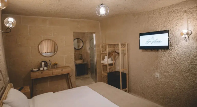 Номер Deluxe DAPHNE CAVE HOTEL