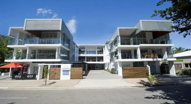 Maggies Beachfront Apt. 1