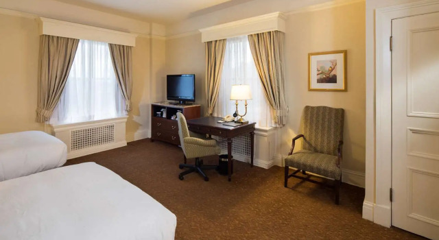 Четырёхместный номер Standard The Seelbach Hilton Louisville