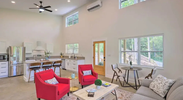 Pet-friendly Asheville Retreat w/ Hot Tub