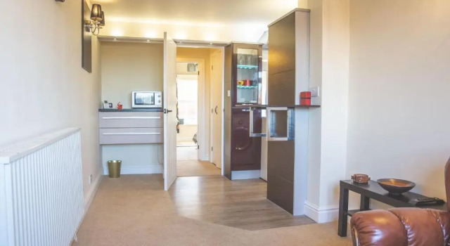Ibstock Self Catered Apartment, Varaa Huoneisto Asunnot kohteessa Merseyside, Huoneisto