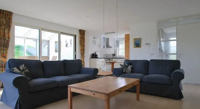 Вилла Beautiful Villa With Conservatory