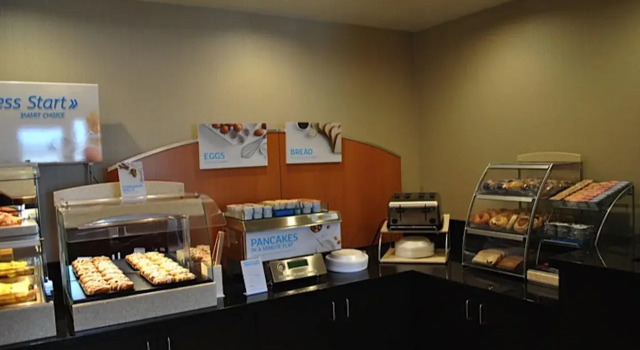 Holiday Inn Express Salem by IHG, Rezerwuj Hotel Salem 