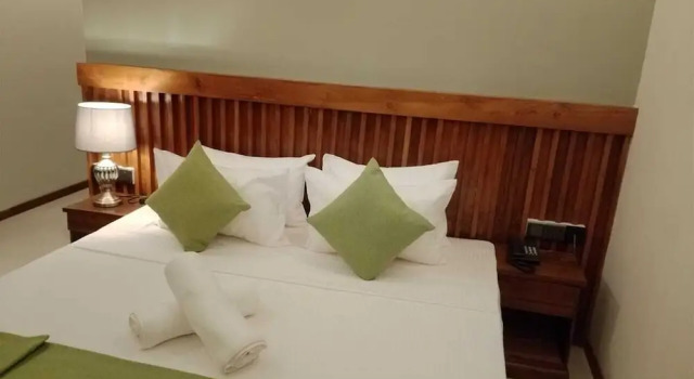 River Shades Hotel, Забронировать Отель Отели Округа Галле 3 звезды, 3*