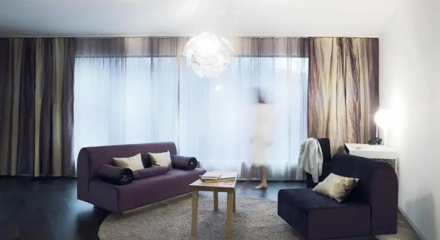 Полулюкс Superior City Garden Hotel