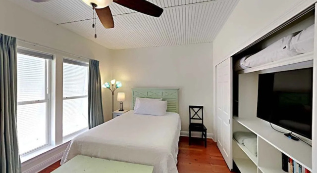 Brighton by the Sea by Southern Vacation Rentals, Book Lejlighed Hoteller i Dauphin Island med pool, Swimmingpool