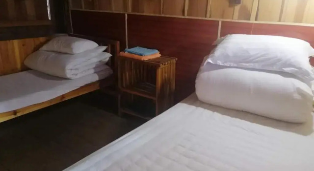 Ancient Luke Hostel, Book Hostel / Vandrerhjem Hostels i Shangri-La, Hostel / Vandrerhjem
