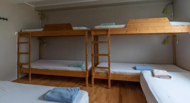 Кровать в общем номере Isafjordur Hostel