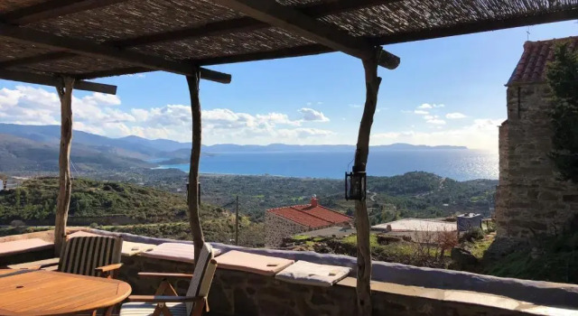 Коттедж с 3 комнатами PANAYIOTIS, a Unique Stone Built House with Amazing Views
