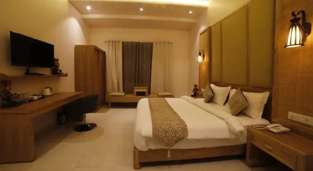 Option Lawn by OYO Rooms