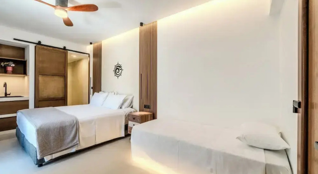 Двухместный люкс Superior с частичным видом на море VENTUS Luxury Suites