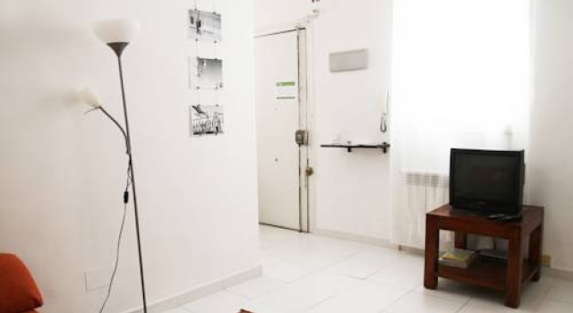 Aparthostal Callecultura Malasana, Boek Appartement Madrid Community of Madrid, in de buurt van Edificio Grassy