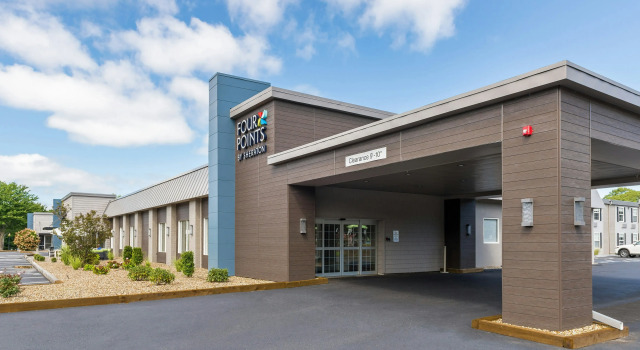 Four Points by Sheraton Eastham Cape Cod, Забронировать Отель Истхем Полуостров Кейп-Код