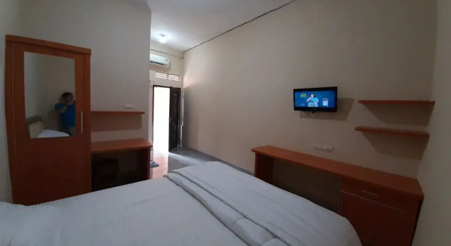 Ananda Kost by OYO Rooms, Rezerwuj Hotel Palembang Sumatra