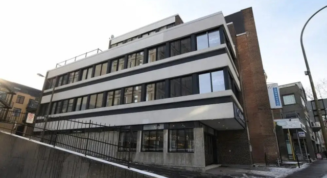 mtlFlats - Condotel Le Luxe, Забронировать Отель Плато-Мон-Рояль Монреаль, рядом с Museum of Contemporary Art