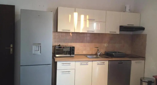 Апартаменты с 3 комнатами с балконом и с видом на море Apartments Bartulić