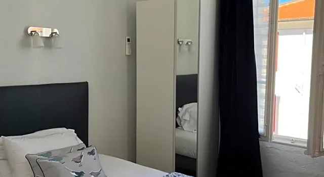 Одноместный номер Standard с видом на внутренний двор Hôtel Eden - La Baigneuse