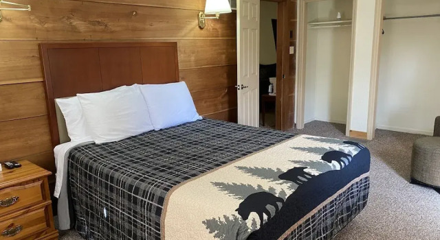 Люкс с 3 комнатами Foggy Mountain Lodge