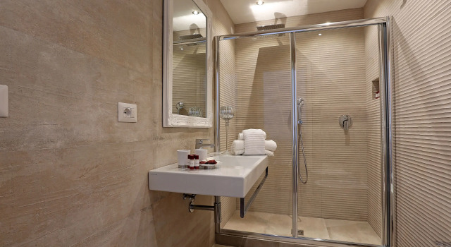 Четырёхместный номер Standard Spagna Art & Suites - CA Domus Collection