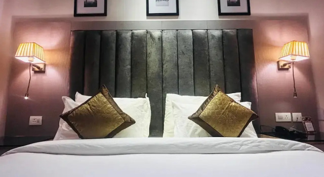 Полулюкс Hotel Sakura Gold