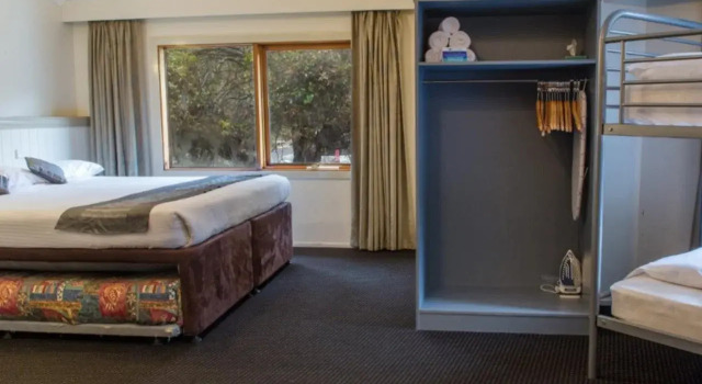 The River Inn Thredbo, Забронировать Отель Отели Тредбо 3 звезды, рядом с Лыжный подъемник Gunbarrel Express Quad Chair, 3*