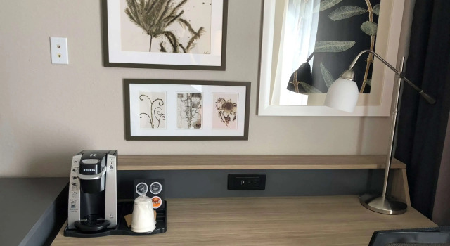 Country Inn & Suites by Radisson, Wichita East, KS, Buchen Sie Hotel Wichita Kansas