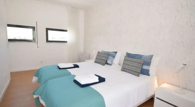Sunny Villa Near Obidos w/ Beaches, Rezerwuj Willa Wille w Centro Region, Willa