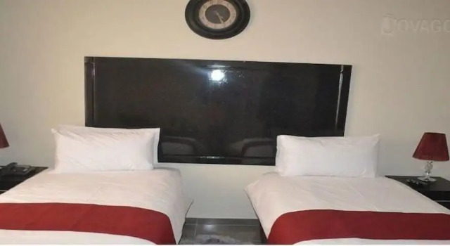 South Court Inn, Book Hotel Hoteller i Jwaneng med parkering, Parkering