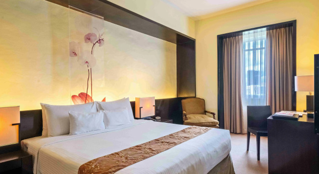 Waterfront Cebu City Hotel & Casino, Забронировать Отель Отели Себу с бассейном, рядом с Grand Convention Centre of Cebu, Бассейн