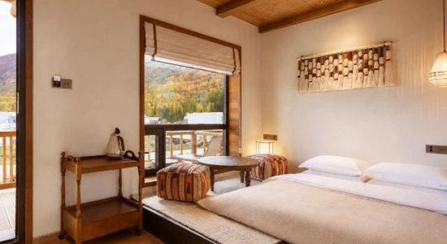 Семейный люкс с балконом Jin Ri Ming Du Hotel