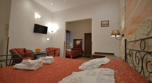 Standard Quadruple room Proserpina