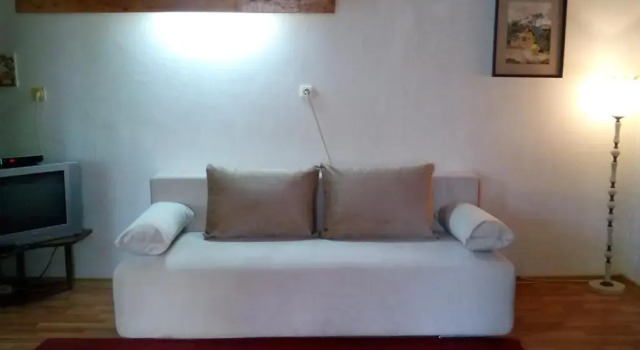Трёхместный номер Economy с красивым видом из окна Villa Jun Guest House