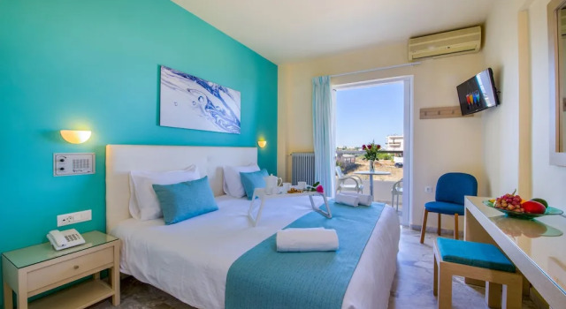 Двухместный номер Standard с балконом Kedrissos Hotel