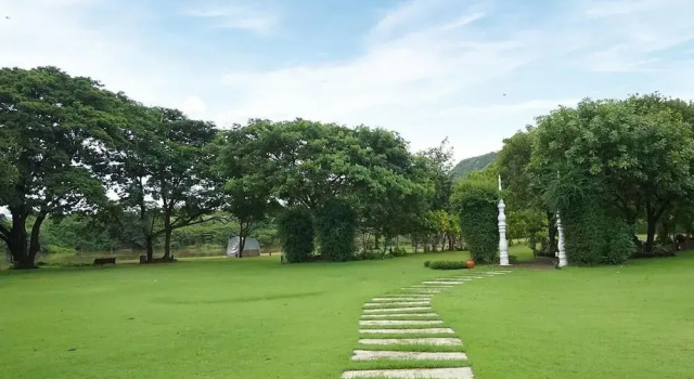 Номер Deluxe River Kwai Kiri Resort