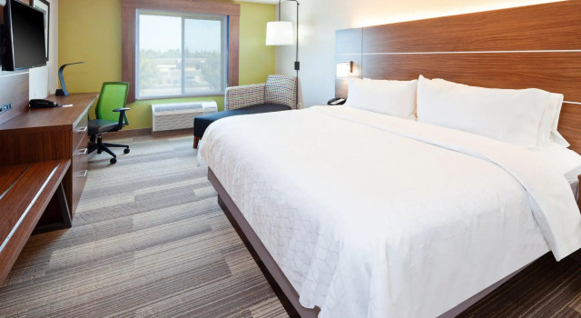 Двухместный номер Standard Holiday Inn Express & Suites Clovis Fresno Area by IHG