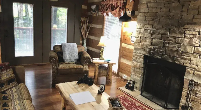 Hanky Panky 1 Bedroom Cabin, Забронировать Дом для отпуска Коттеджи Роки-Гров, Коттедж