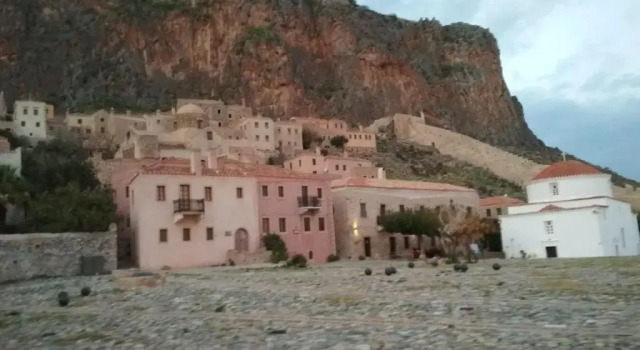 Коттедж Private Art Studio 50m from sea 1-3 per