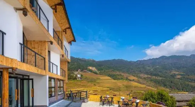Yunyaqinqi Guesthouse