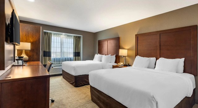 Четырёхместный номер Standard Comfort Inn & Suites Aztec - Farmington Area
