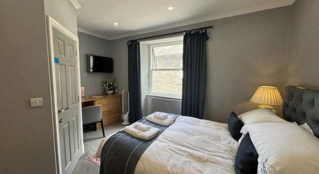 Waterhead Rooms & Suites