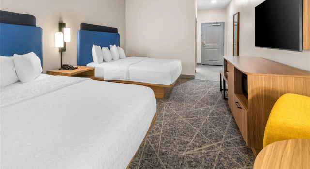 Четырёхместный номер Standard Hampton Inn & Suites Fort Worth/Forest Hill