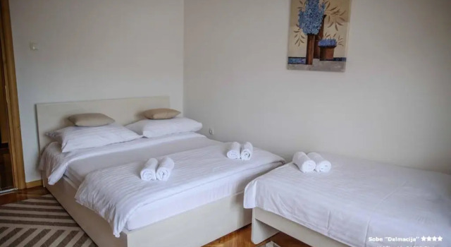 Apartment/Room ''Dalmacija'' SINJ
