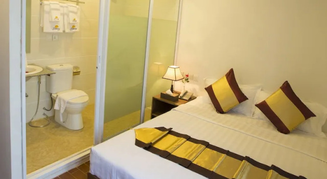 Номер Superior Hotel Sunny Mandalay